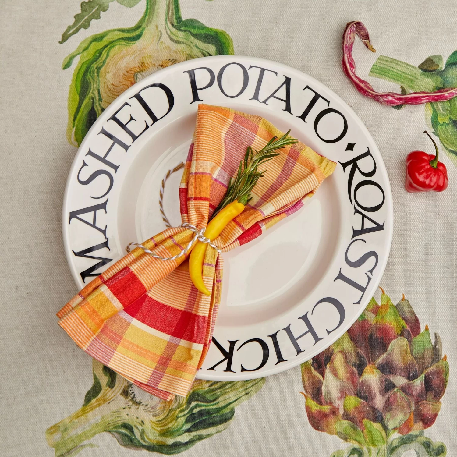 Black Toast Roast Chicken 10 1/2 Inch Plate - Image 2