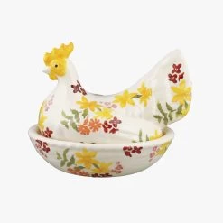 Wild Daffodils Large Hen On Nest