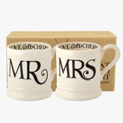 Black Toast 'Mr & Mrs' Set Of 2 1/2 Pint Mugs Boxed