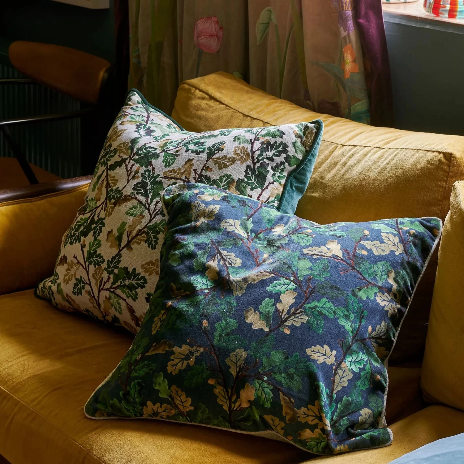 Oak Linen & Velvet 50x50cm Cushion - Image 3