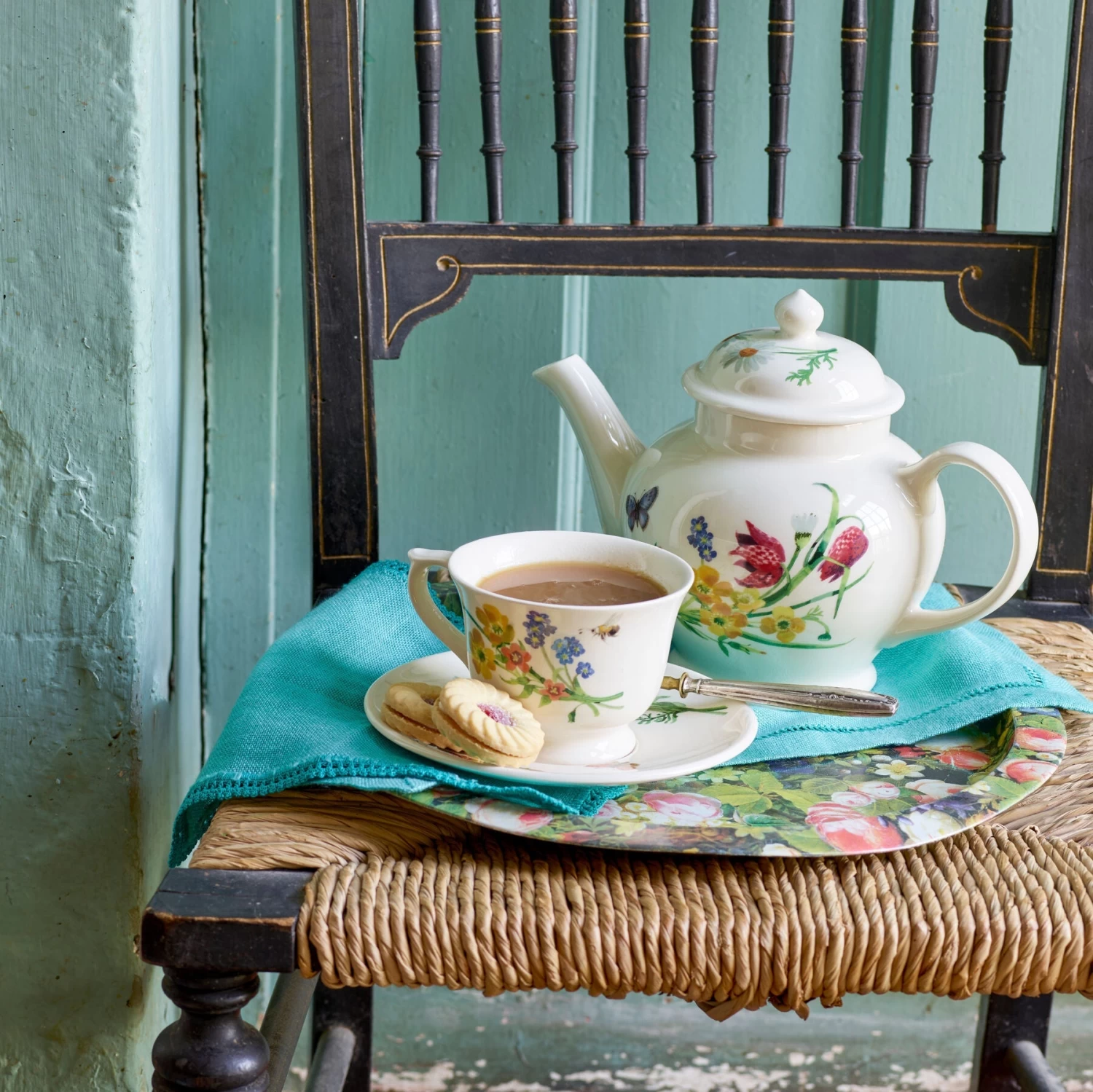 Wild Flowers Small Teacup & Saucer - Image 3