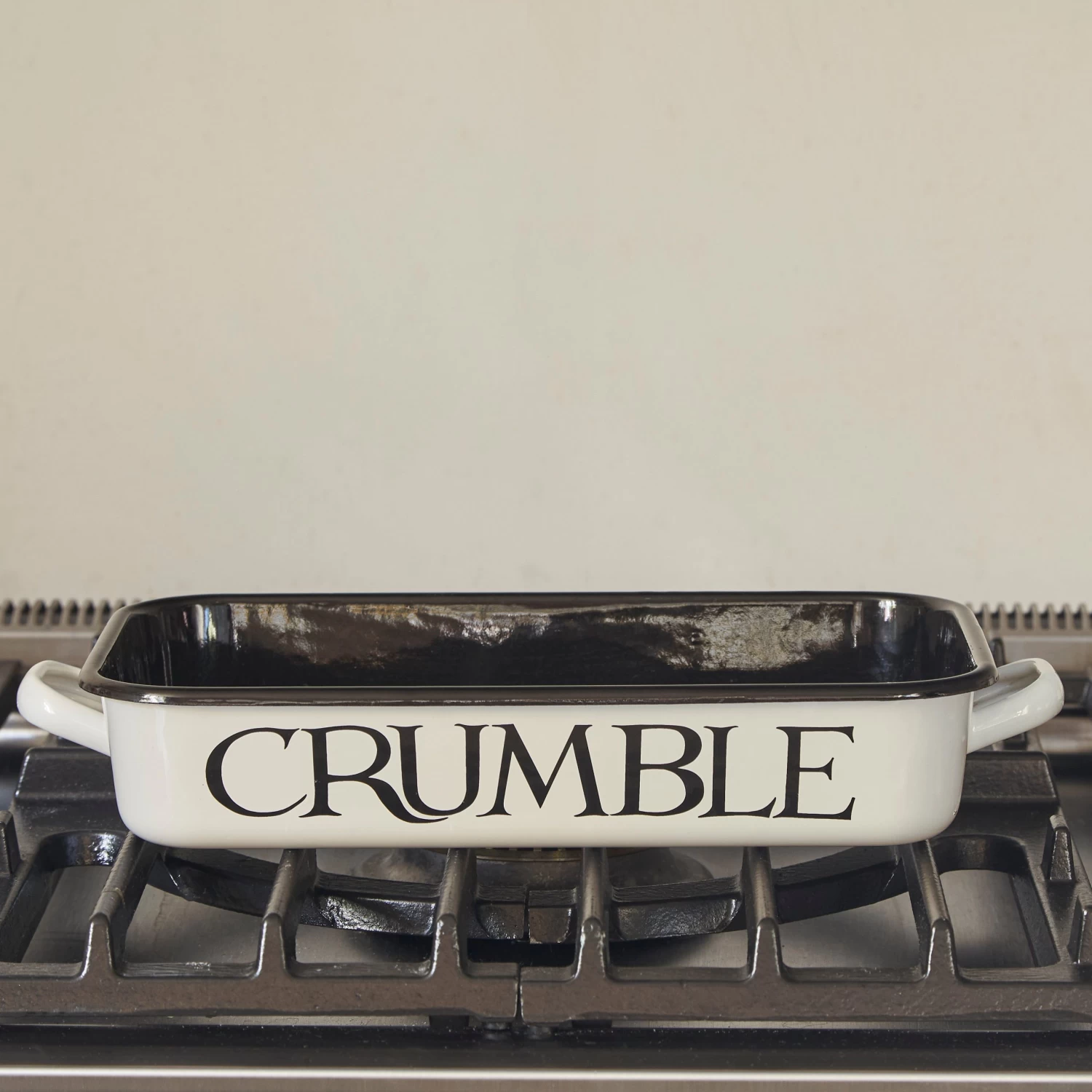 Black Toast Enamel Roasting Dish With Handles 38cm - Image 2