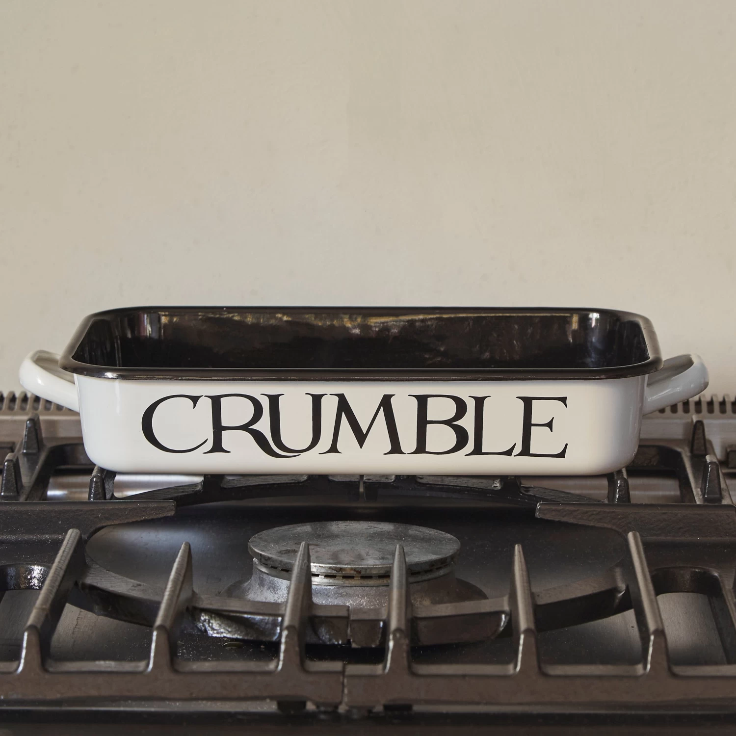 Black Toast Enamel Roasting Dish With Handles 38cm - Image 3